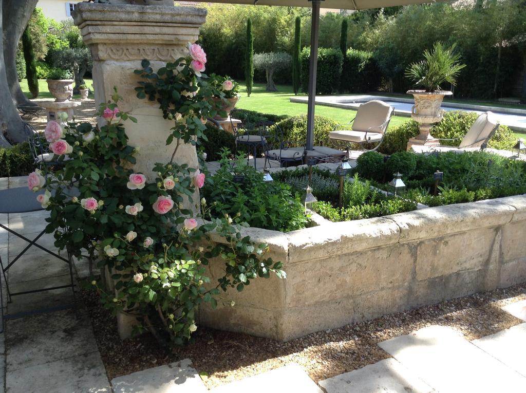 Hotel La Bastide De Boulbon Exterior foto